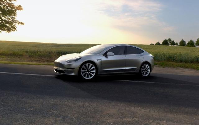 Od jula Tesla Model 3 sa dva motora i AWD
