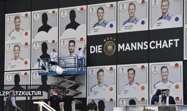Nemci "zalepili" spisak igraèa za Mundijal u Panini stilu