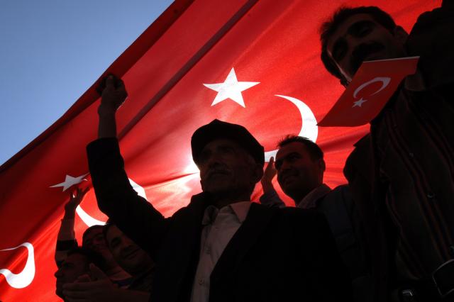 Politiko: Dok EU brine zbog RUS, Turska se vraća na Balkan