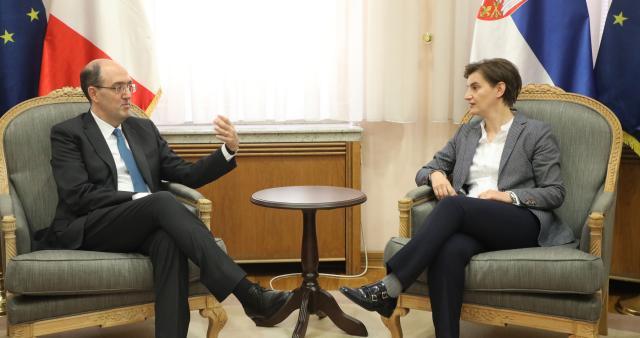 Prime minister receives Italy's new ambassador to Serbia