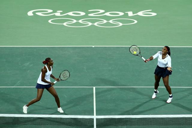 Serena i Venus igraju u dublu na Rolan Garosu