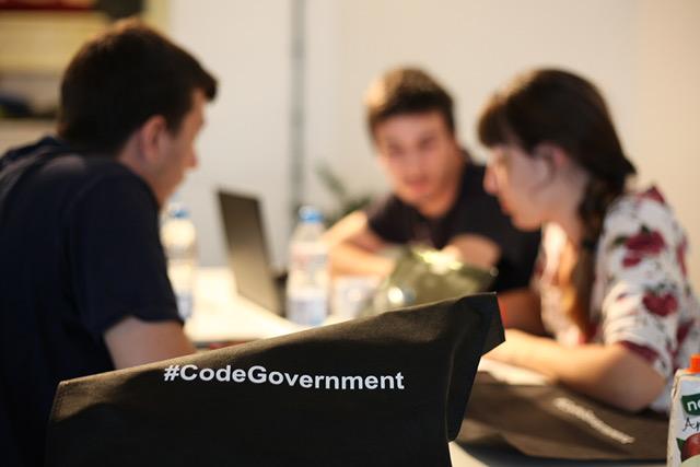 Poèeo prvi državni Hakaton #CodeGovernment