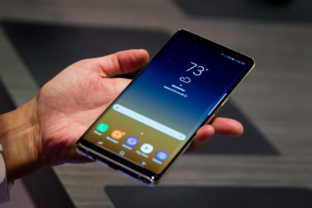 Novi Samsungov premijum telefon bi mogao da ima 8GB/512GB verziju