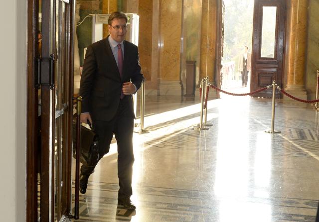 Vucic travels France for ECFR meeting on W. Balkans