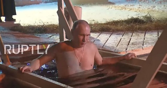 Putin konačno odgovorio zašto se stalno slika bez majice