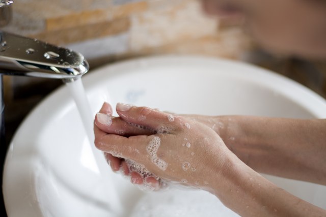 Najèešæe greške kod pranja ruku i kako da ih izbegnete