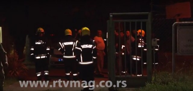 Požar kod fabrike raketnog goriva, stigla i vojska / VIDEO
