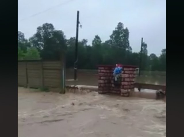 Pukla brana, vanredno u Petrovcu na Mlavi FOTO/VIDEO