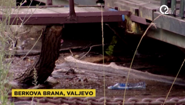 Berkova brana - puna mulja, šljunka i granja VIDEO