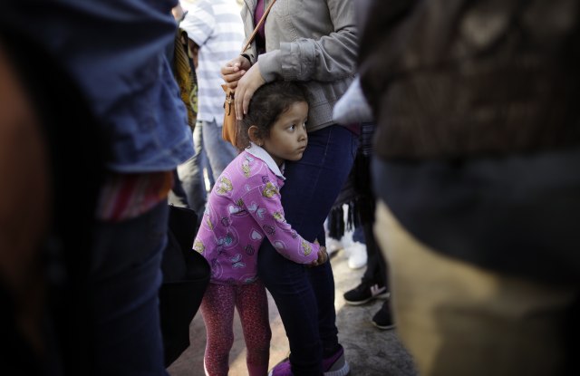 Više od 500 dece migranata vraćeno porodicama u SAD