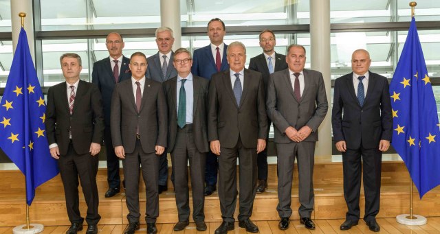 Interior minister takes part in Brussels meeting on migrants