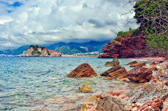 Plaža u Crnoj Gori za nudizam 