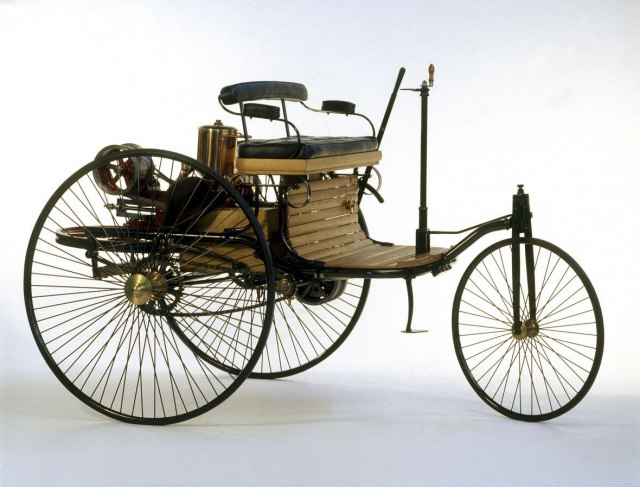 Prodaje se replika prvog automobila na svetu (FOTO)