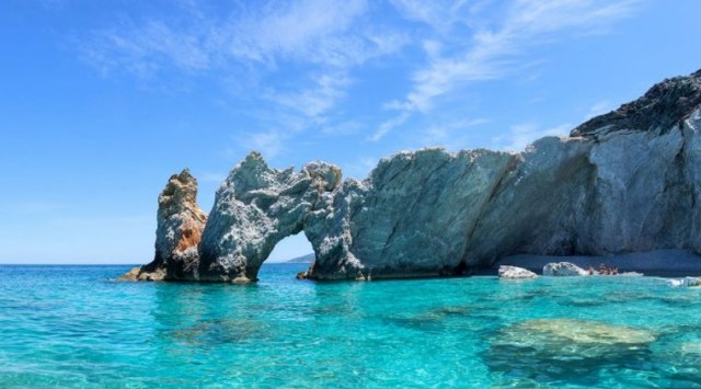 Tri grčka ostrva na kojima možete letovati do 300 evra