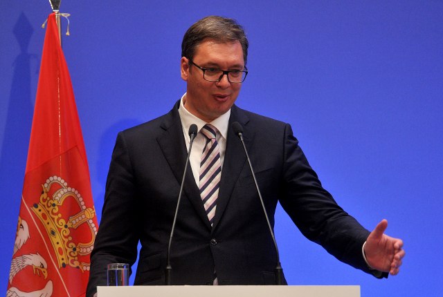 Vučić: Možda je neko pogrešno razumeo stihove Bećkovića