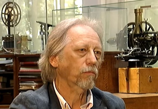 Pisac Vladislav Bajac gostovao u Tirani