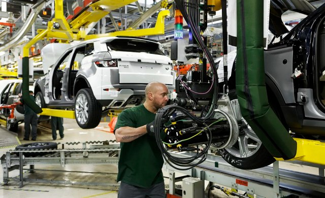 Bregzit ugrozio 40.000 radnih mesta Jaguar Land Rovera