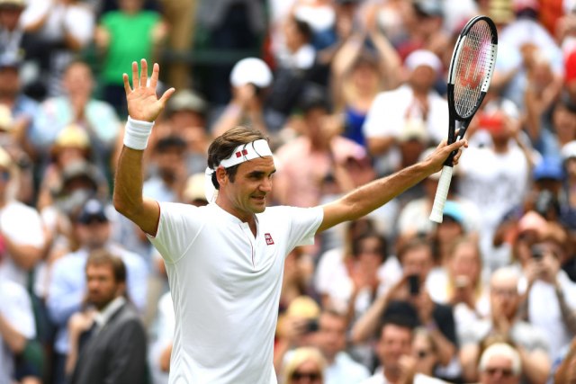 Federer rutinski sa Manarinom za četvrtfinale Vimbldona