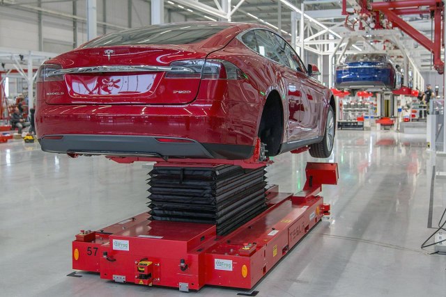 Tesla će godišnje praviti 500.000 automobila u Kini