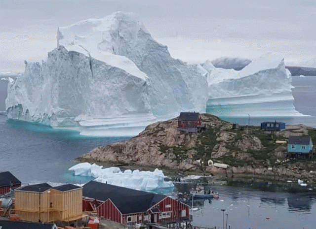 Ogromni ledeni breg preti selu: "Strahujemo da æe se odlomiti"