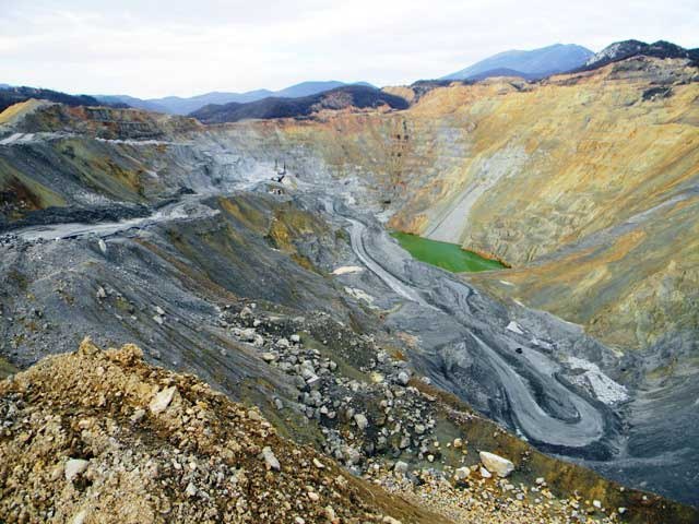 Serbia seeks strategic partner for copper mine and smelter