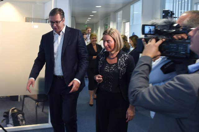 Brisel: Razgovaraju Vučić i Mogerini, pa trilaterala