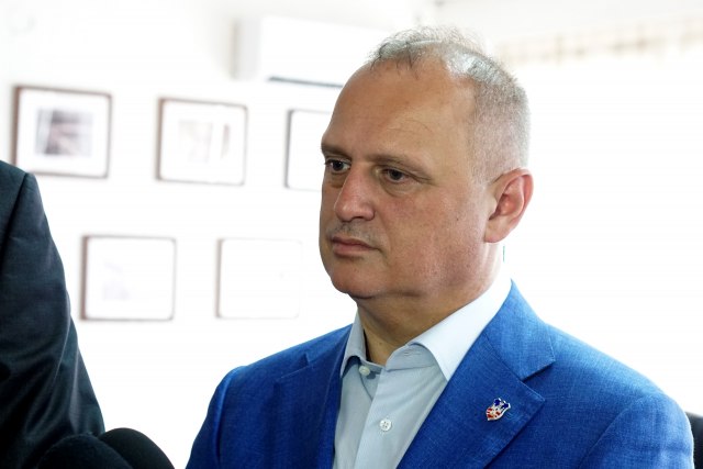 Vesić: Zadužbinarstvo - vraćanje pravim vrednostima