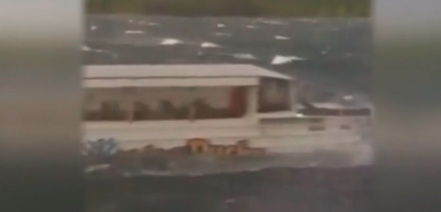 SAD: Najmanje 17 nastradalih u prevrtanju broda zbog oluje