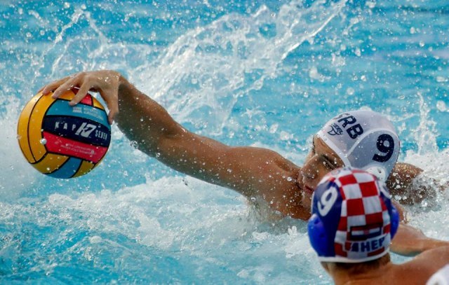 Serbian water polo team to defend European title