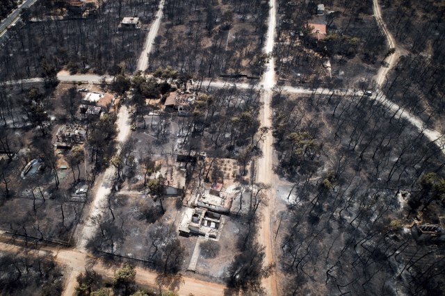 Grèka: Broj žrtava požara poveæan na 96