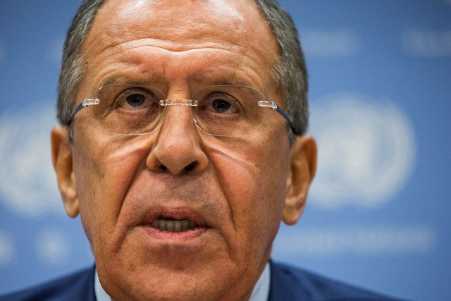 Lavrov odbrusio Pompeu: Oštro odbijamo američke sankcije