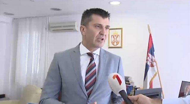 "Ne sedimo skrštenih ruku, da Srbija ne ostane bez radnika" VIDEO