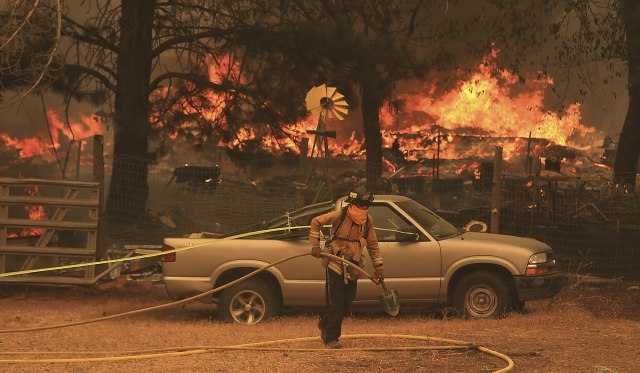 Najveæi požar u istoriji Kalifornije
