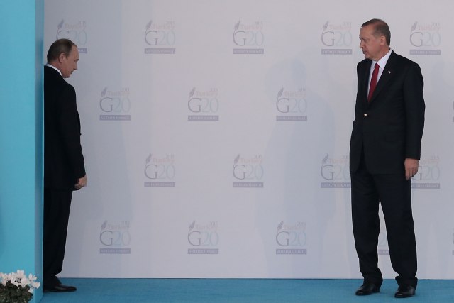 Tramp i Erdogan ratuju, i to je istorijska šansa za Putina