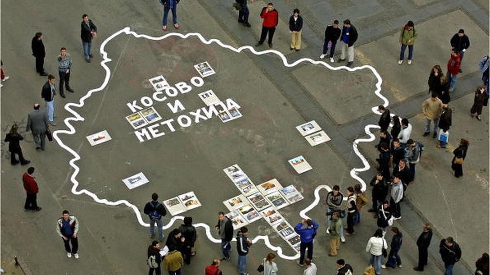 Srbija i Kosovo: Karte na stolu