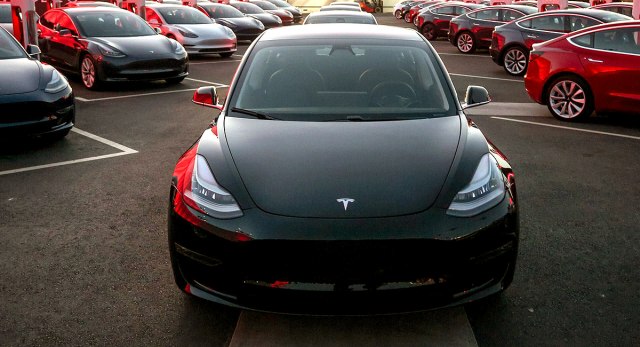 Tesla Model 3 prodavaniji od svih Jaguara zajedno