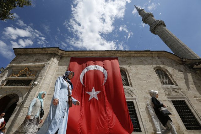 Iznenadni saveznik: Šeik priskaèe u pomoæ Turskoj