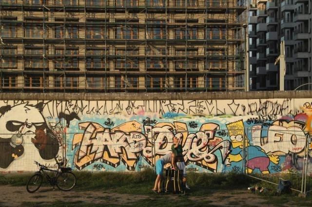 Pronaðen još jedan nepoznati deo Berlinskog zida FOTO