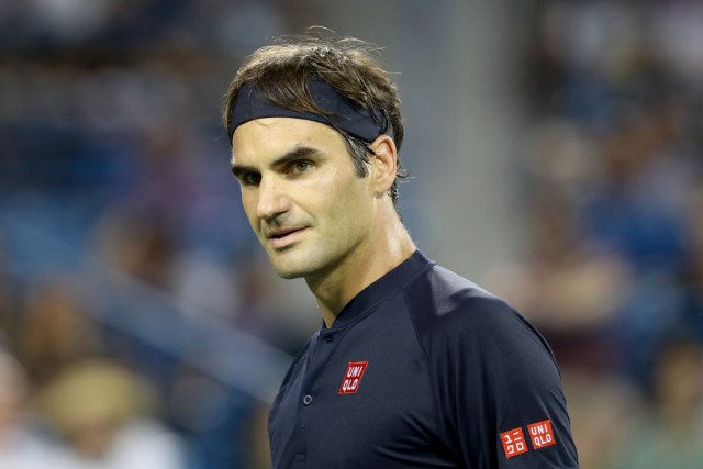 Vavrinka namučio Federera – Rodžer preokretom do polufinala