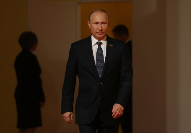 Kritike sa svih strana, Putin stigao, poveo i Kozake VIDEO