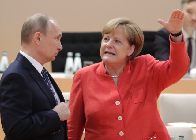 Merkelova èeka Putina, i "nepredvidivi" Tramp na tapetu