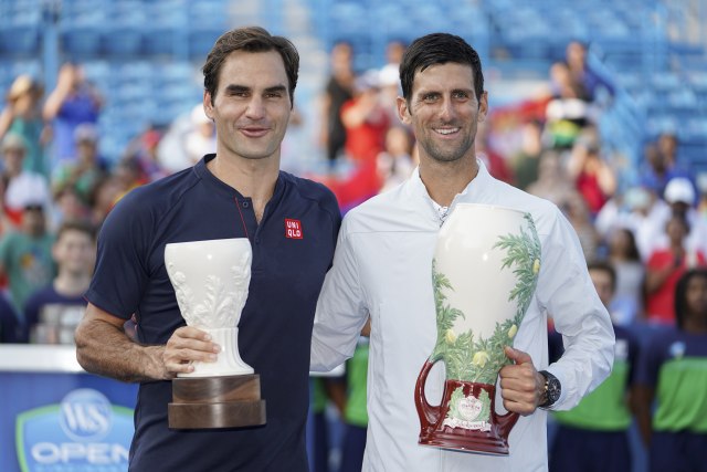 Federer: Èestitke Novaèe, neverovatan uspeh