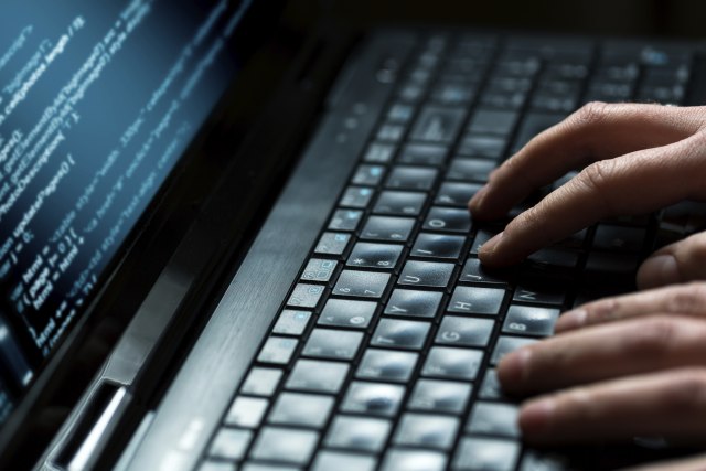 Rus priznao, poruka hakerima: FBI će vas goniti
