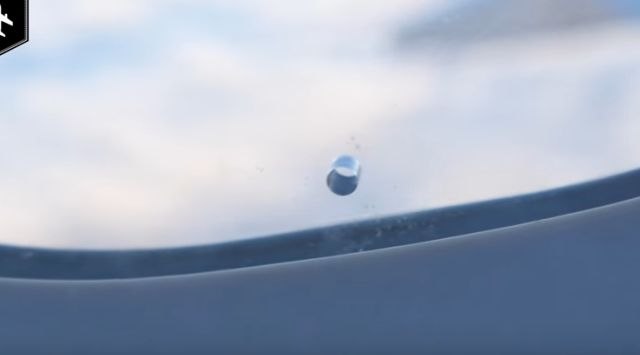 Ova mala rupa u avionu može da vam spase život VIDEO