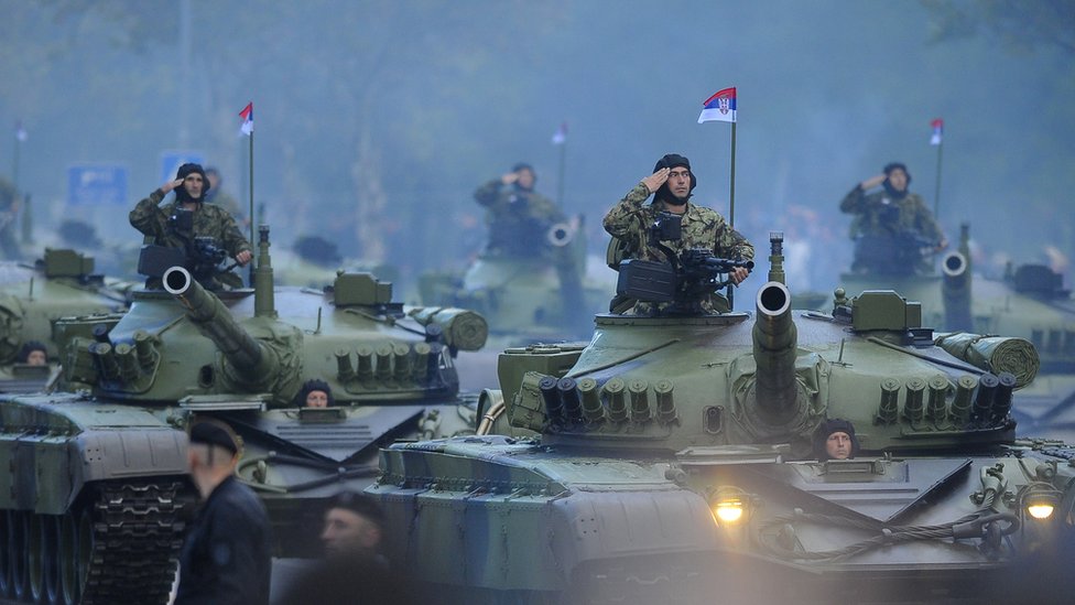 Obavezni vojni rok: Da li æe mladi u Srbiji ponovo morati u vojsku