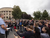 Bosnian journalists gather in Banja Luka to protest against an attack on Kovacevic (AP Photo)