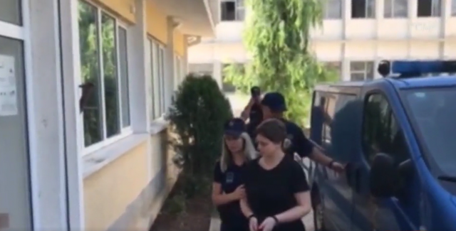 Poèelo suðenje Sari Vidak: Tvrdi da je ona napadnuta VIDEO