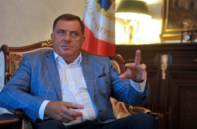 Dodik: Ko glasa za opoziciju, izbacićemo ga s posla VIDEO