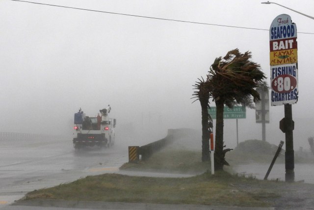 "Ovo je snažna oluja koja može da vas ubije" FOTO/VIDEO