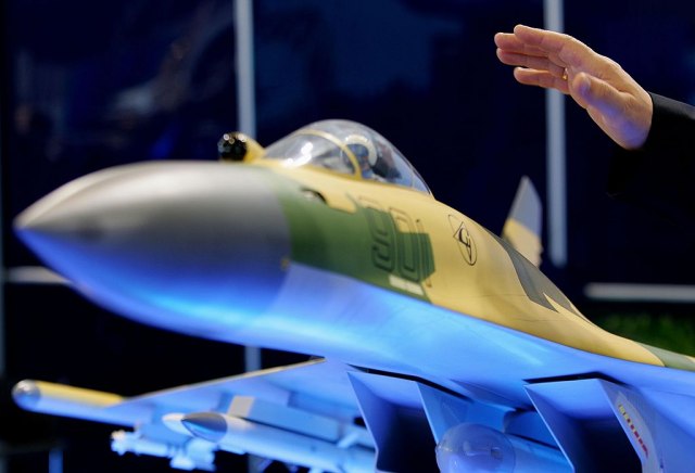 Ruski Su-35 vs. američki F-22 - ko bi pobedio u borbi na nebu